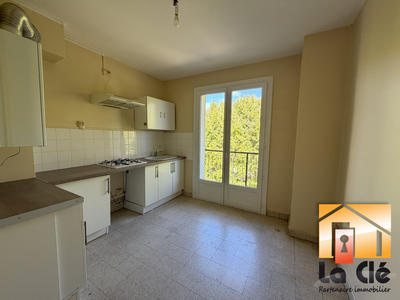 Appartement - 67 m² - 3 pièces