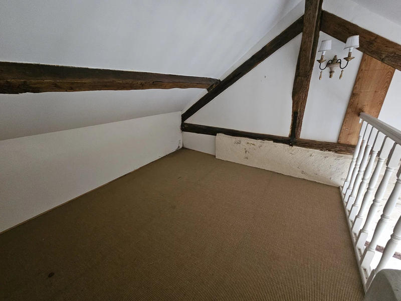 Maison - 243 m² - 9 pièces