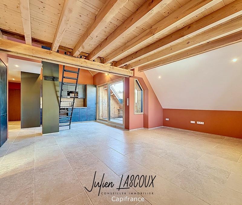 Appartement - 100 m² - 3 pièces