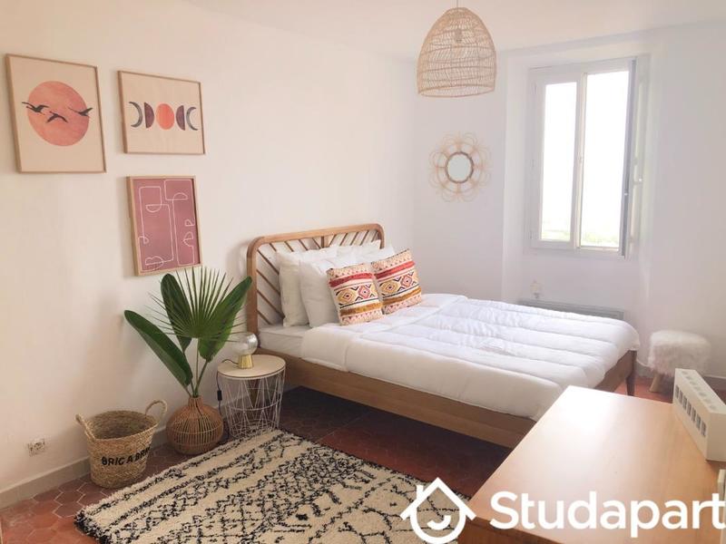 Chambre - 11 m² - 1 pièce