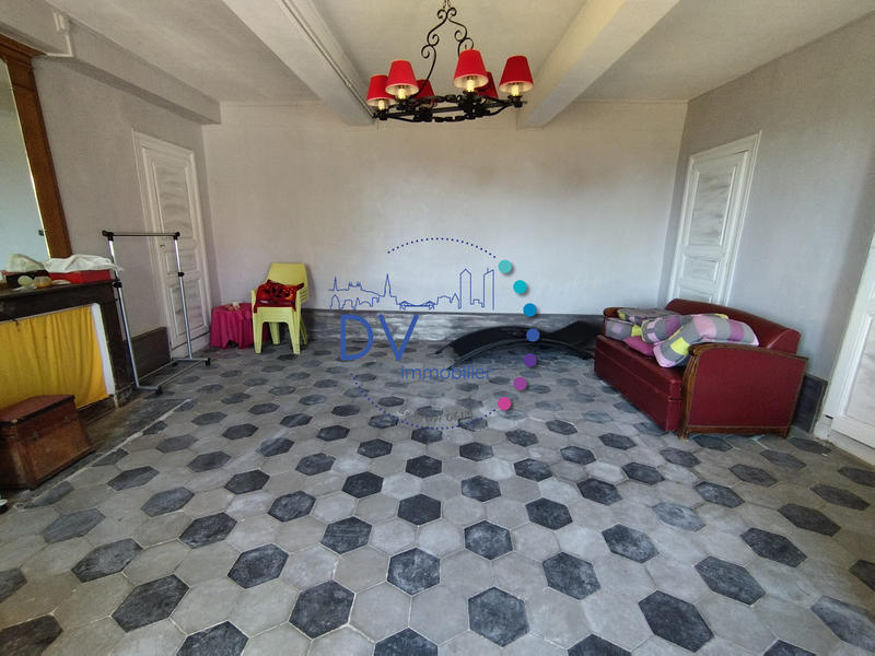 Maison ancienne - 350 m² - 15 pièces