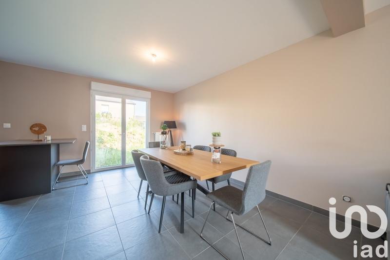 Maison - 98 m² - 5 pièces