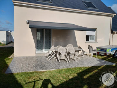 Maison - 90 m² - 5 pièces