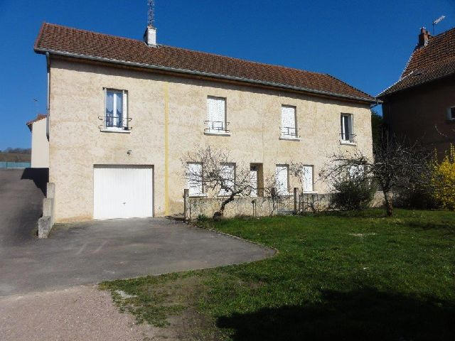 Maison de village - 106 m² - 5 pièces