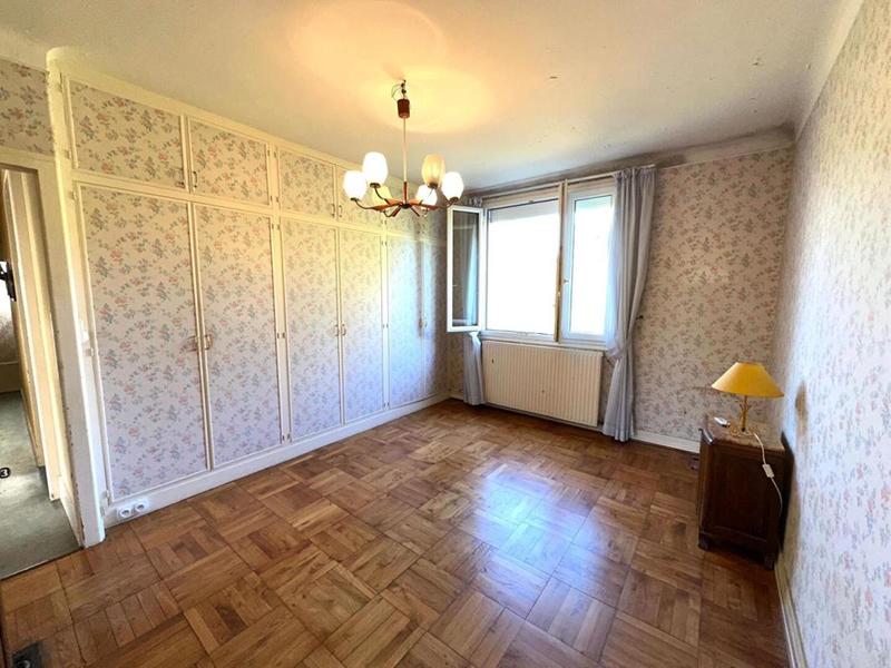 Maison - 151 m² - 7 pièces