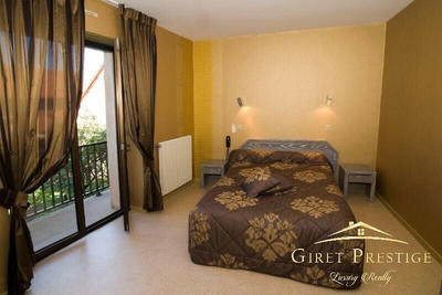 Propriété - 500 m² - 25 pièces