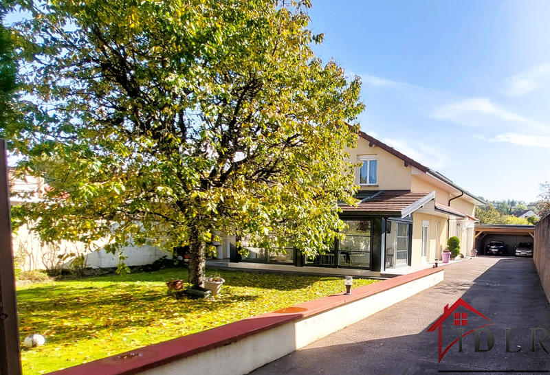 Maison - 190 m² - 6 pièces