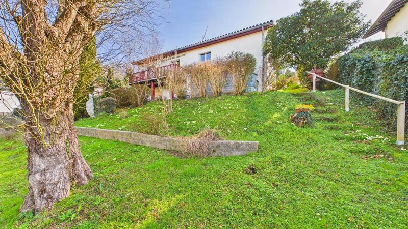 Maison - 105 m² - 4 pièces