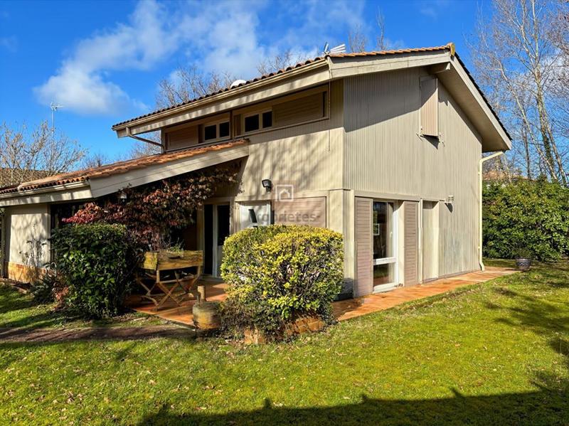 Maison - 118 m² - 4 pièces