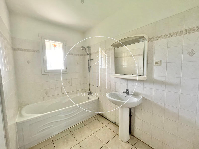 Maison - 103 m² - 4 pièces