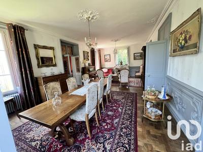 Château - 455 m² - 13 pièces