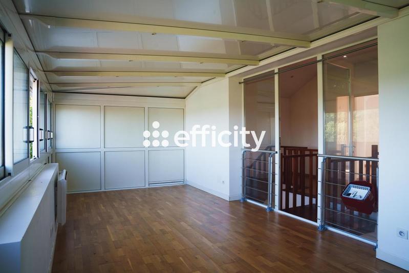 Villa - 180 m² - 7 pièces