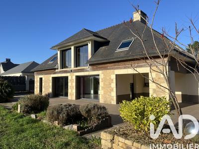 Maison - 162 m² - 7 pièces