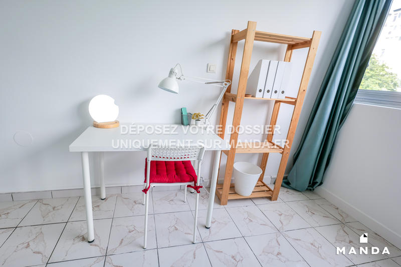 Chambre - 16 m² - 5 pièces
