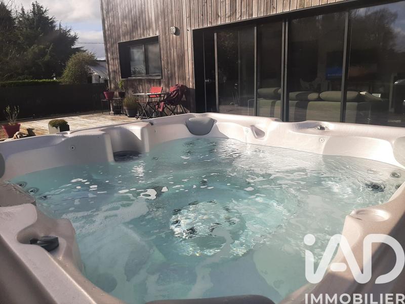 Maison - 168 m² - 7 pièces