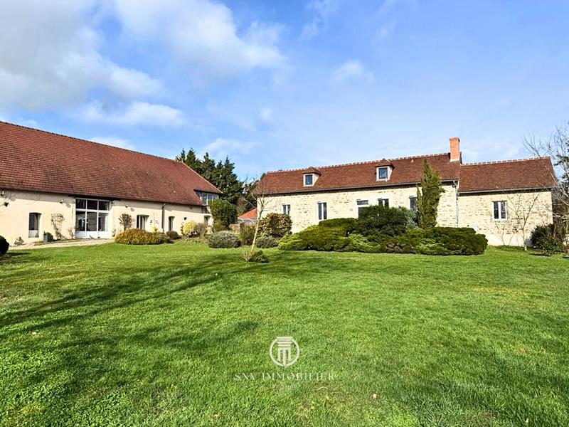 Propriété - 430 m² - 11 pièces