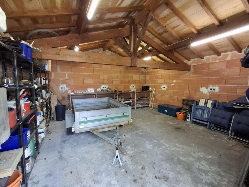 Maison traditionnelle - 221 m² - 8 pièces