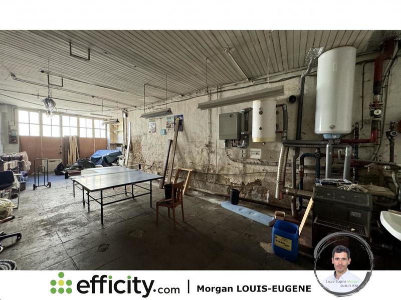 Maison - 282 m² - 10 pièces