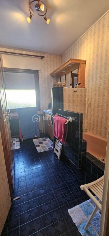 Maison - 230 m² - 10 pièces