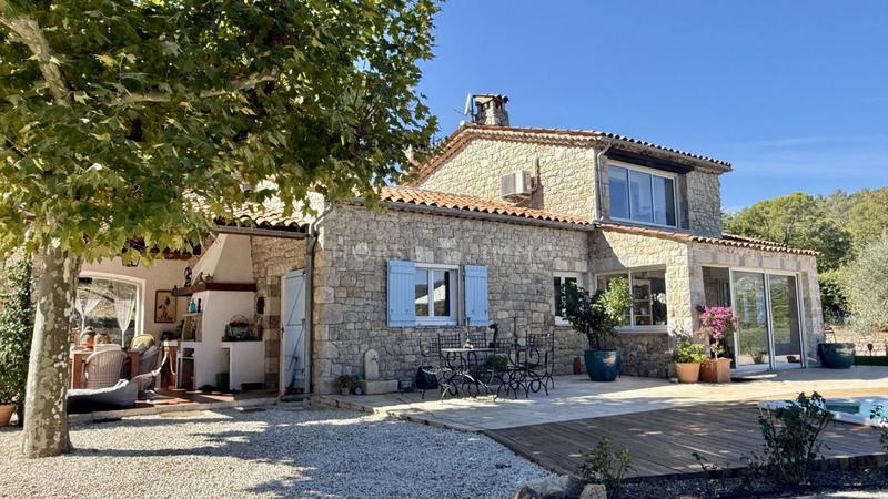 Villa - 150 m² - 5 pièces
