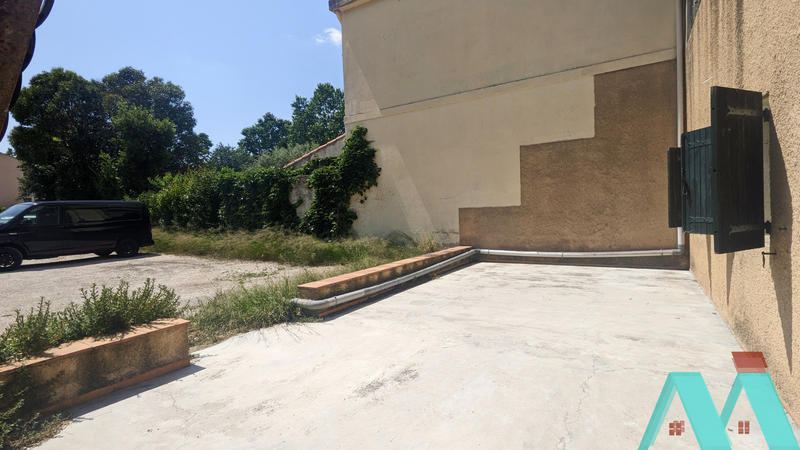 Local commercial - 121 m² - 6 pièces