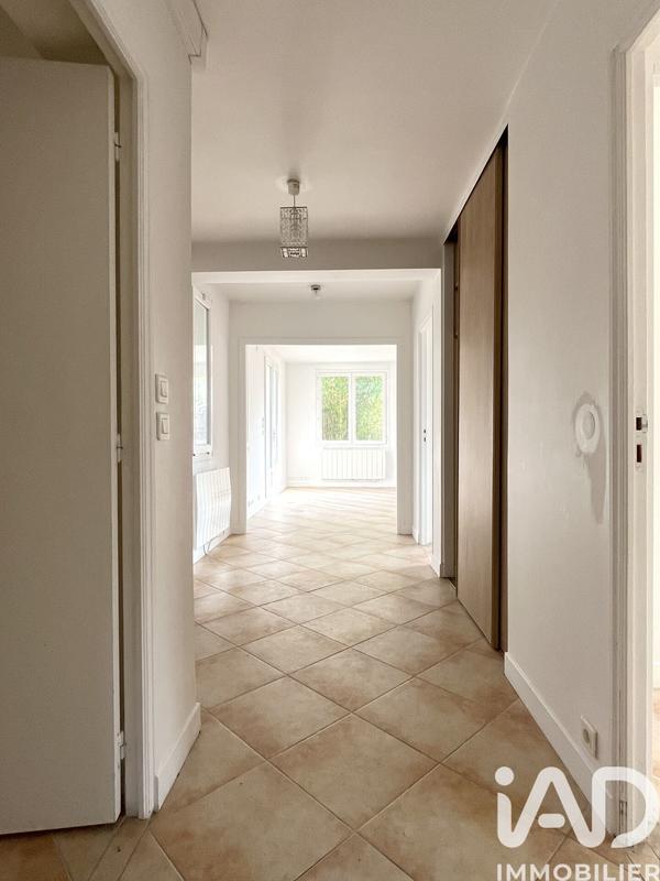 Maison - 220 m² - 10 pièces