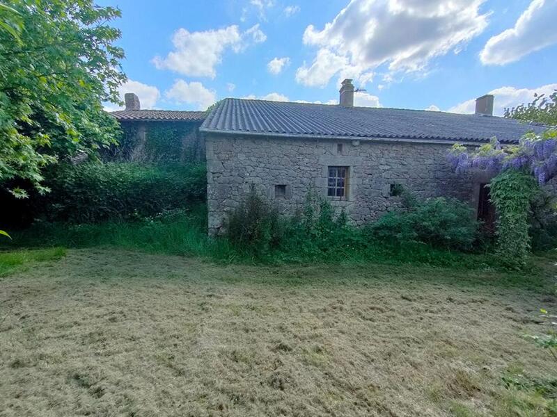 Maison - 95 m² - 6 pièces