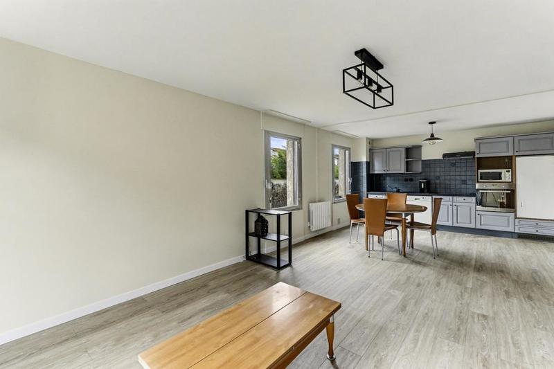 Appartement - 75 m² - 3 pièces