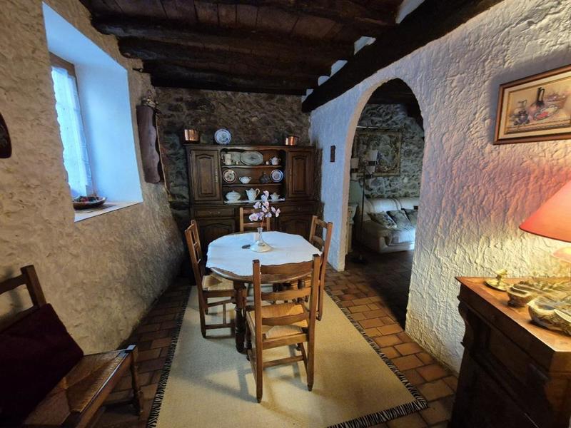 Maison de village - 180 m² - 7 pièces