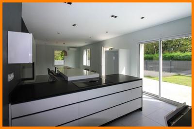 Villa - 200 m² - 5 pièces