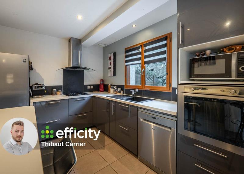 Maison - 128 m² - 7 pièces