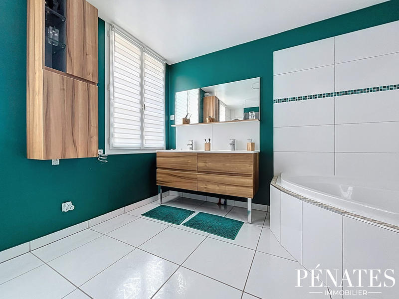 Maison - 113 m² - 4 pièces