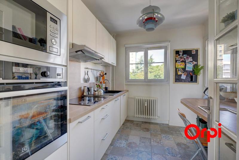 Appartement - 97 m² - 4 pièces