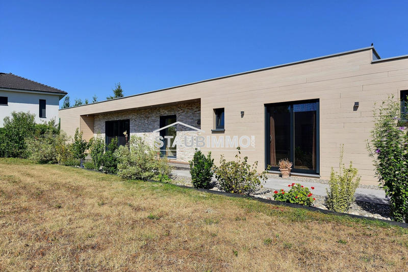 Maison - 195 m² - 7 pièces