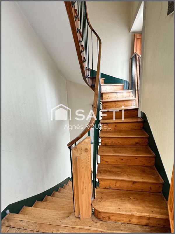 Hôtel particulier - 255 m² - 10 pièces