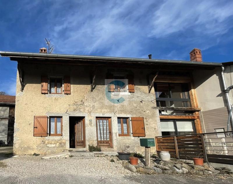 Maison - 110 m² - 6 pièces