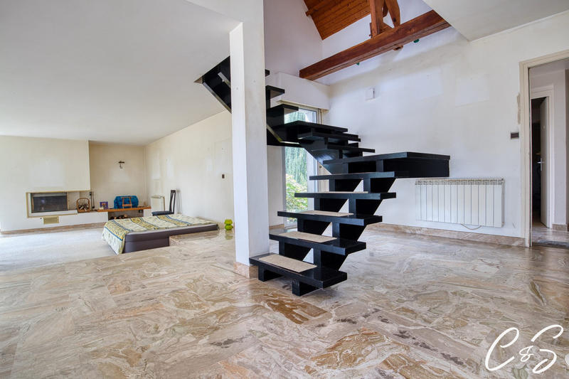 Maison ancienne - 193 m² - 7 pièces