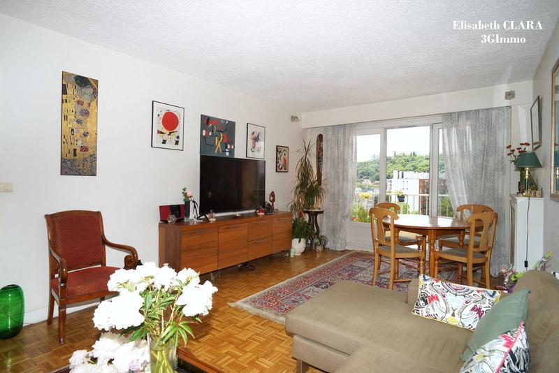 Appartement - 83 m² - 4 pièces