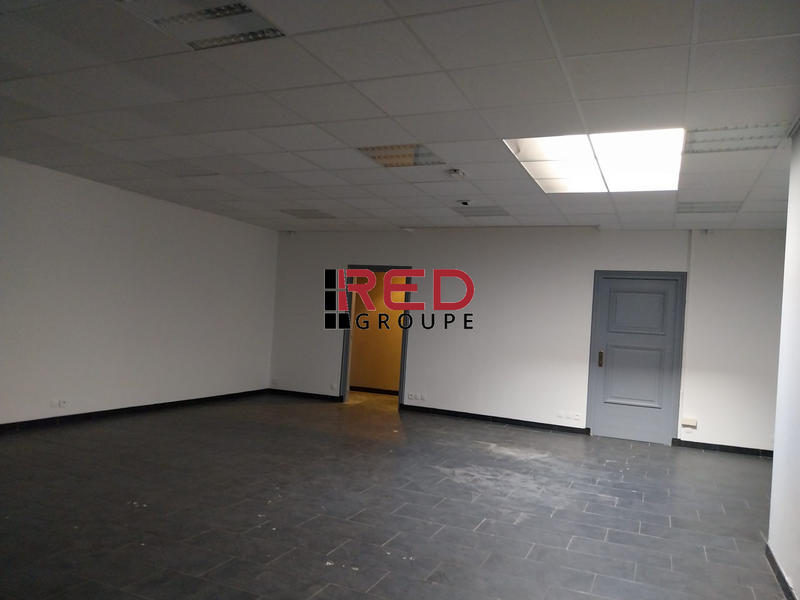 Local commercial - 477 m²