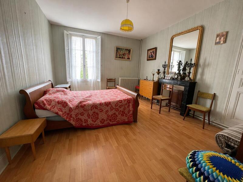 Propriété - 185 m² - 7 pièces