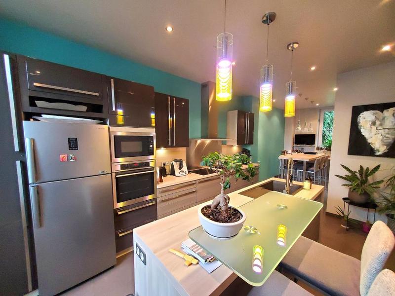 Maison de ville - 201 m² - 7 pièces