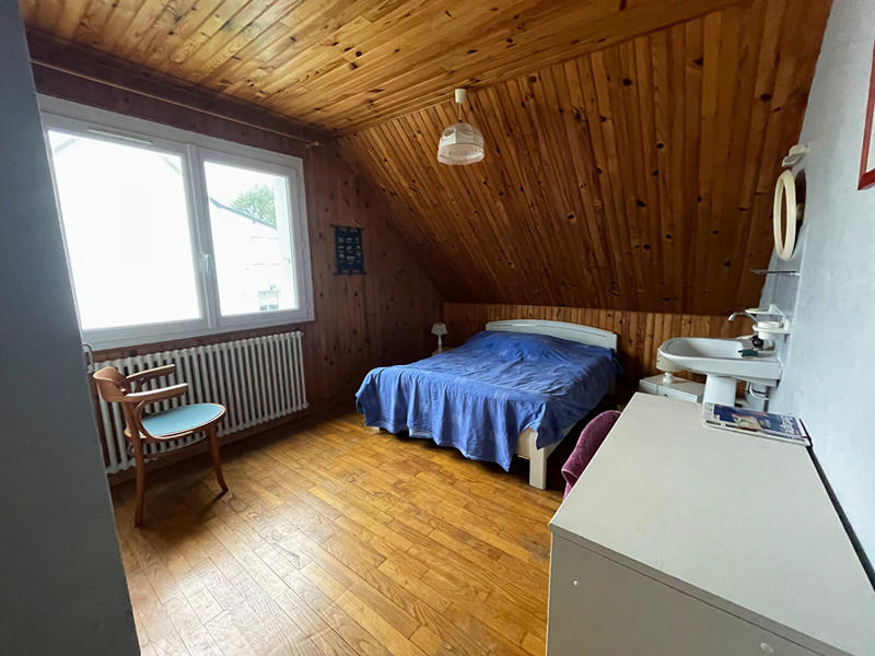 Maison - 214 m² - 11 pièces