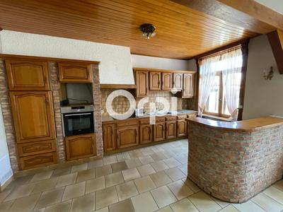 Maison - 180 m² - 5 pièces