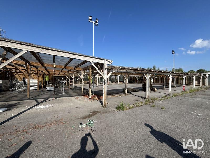 Local commercial - 6 250 m²