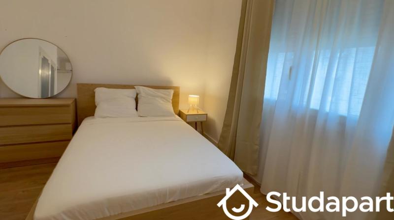 Chambre - 9 m² - 1 pièce