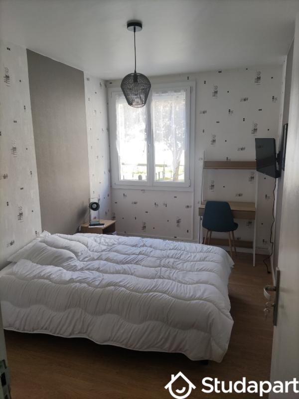Chambre - 9 m² - 1 pièce