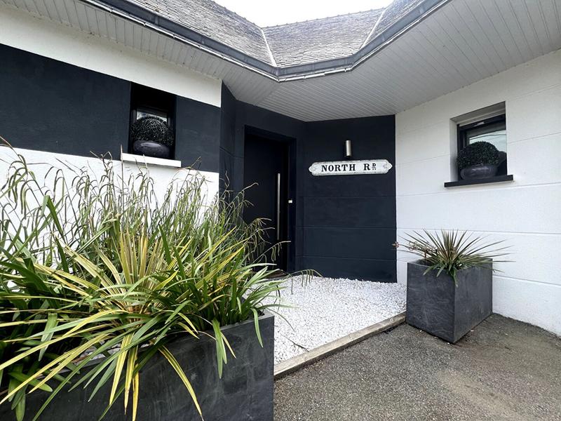 Maison contemporaine - 130 m² - 5 pièces