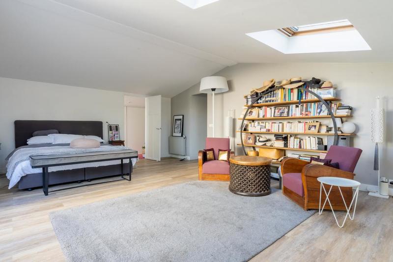 Maison - 259 m² - 10 pièces