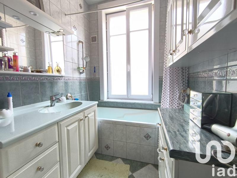 Maison - 188 m² - 8 pièces