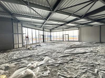 Local commercial - 272 m² - 1 pièce